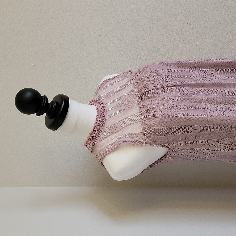 Miss Chevious Lilac Eyelash Lacr Shift Dress - Picture 4 of 9